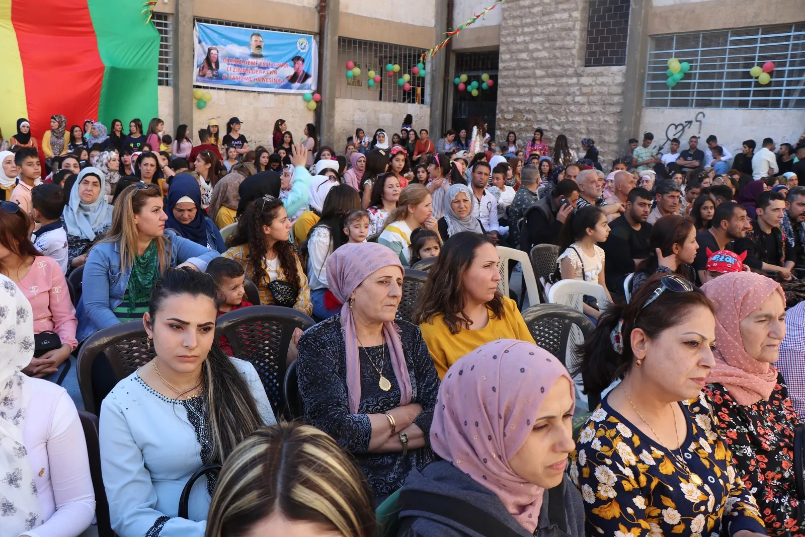 Li Helebê, bi boneya Cejna Zimanê Kurdî şahiyek hate orgenîzekirin