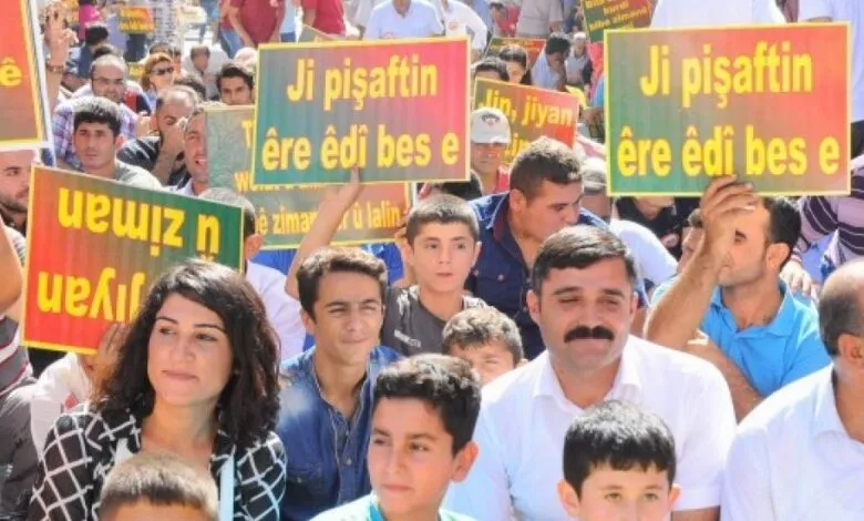 Mamosteyên Zanîngeha Kobanê piştgirî da pêngava xwedîderketina li zimanê Kurdî ya li Bakurê Kurdistanê