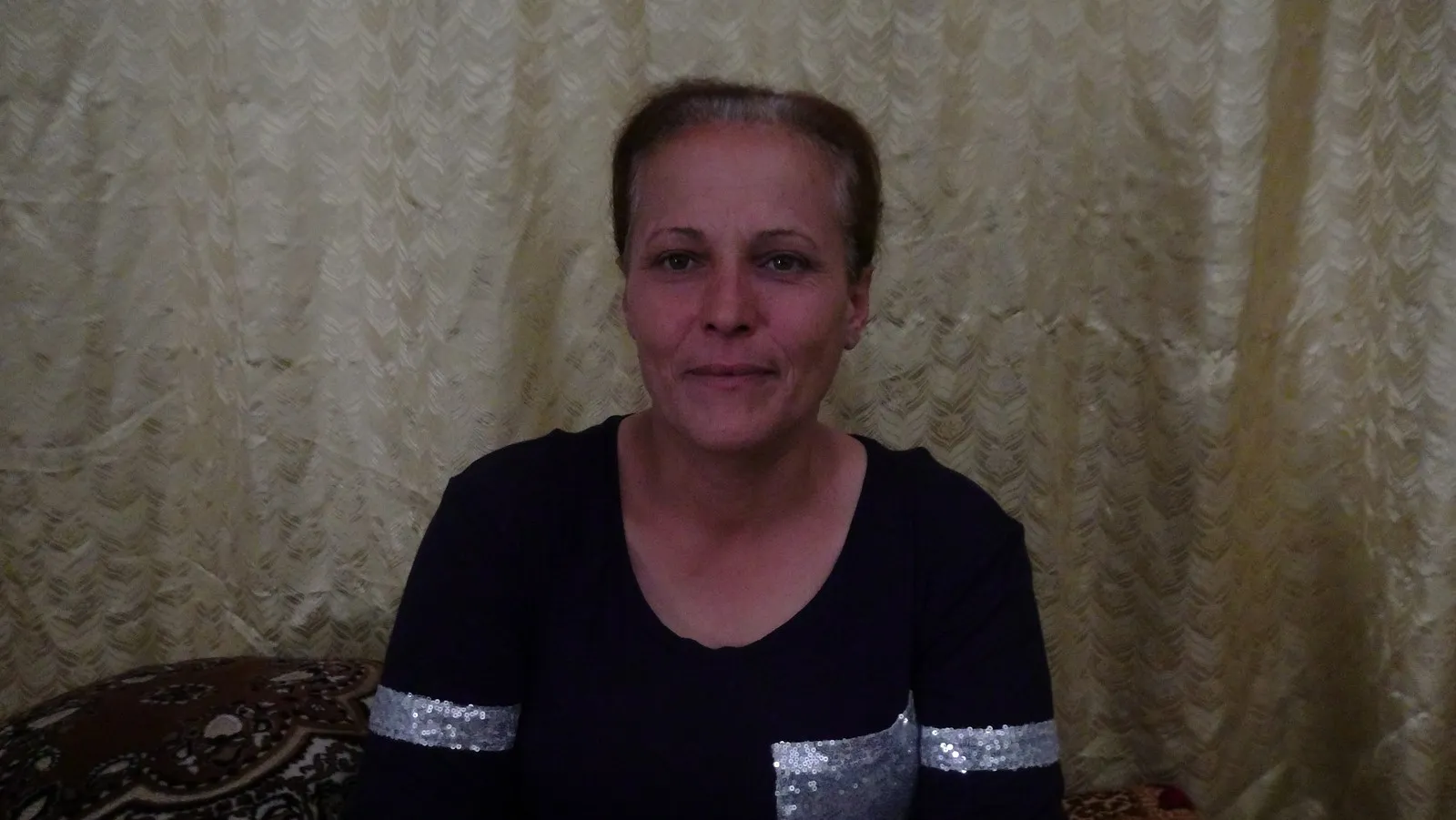 Jineke Ereb fêrî zimanê kurdî bûye û dixwaze fêr bike