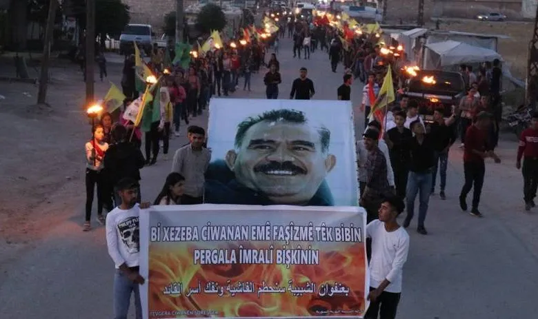 Ciwanên şoreşger: Em ê bi têkoşîn û yekitiyê rêber Ocalan azad bikin
