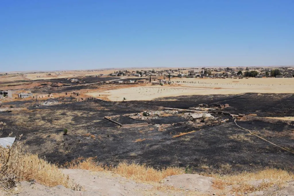 Gundewarên rojavayê Kobanê di nava tîbûn û agirê dewleta Tirk de ne