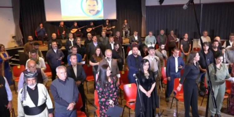 Hunermend û rewşenbîrên çar beşên Kurdistanê bang li Mesut Barzanî kir