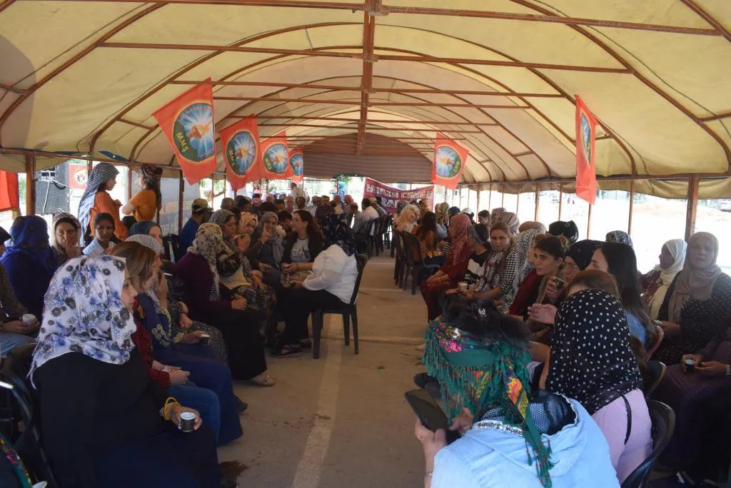 Konê berxwedanê yê ji bo piştgiriya gerîla di roja duyemîn de didome