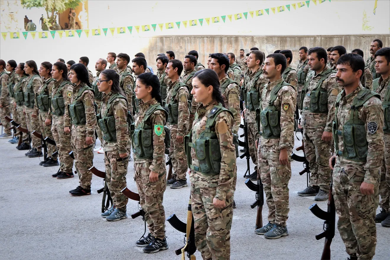 QSD'ê dewreyek fermandarên leşkerî bi dawî kir