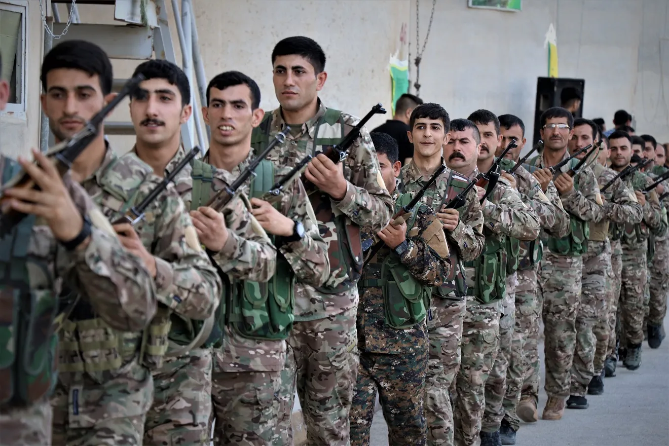 QSD'ê dewreyek fermandarên leşkerî bi dawî kir