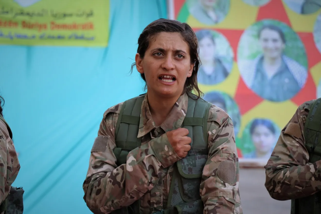 QSD'ê dewreyek fermandarên leşkerî bi dawî kir