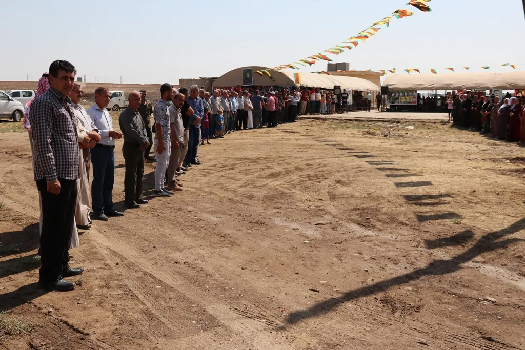 Sersaxî ji malbata şehîd Şervîn re xwest