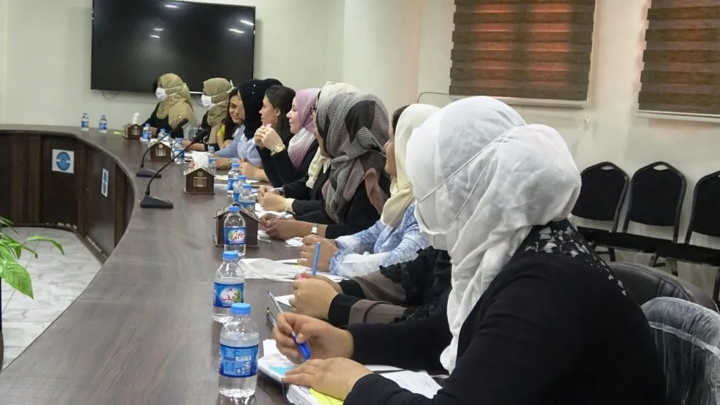 Li Reqayê semînera "Jin û siyaset''
