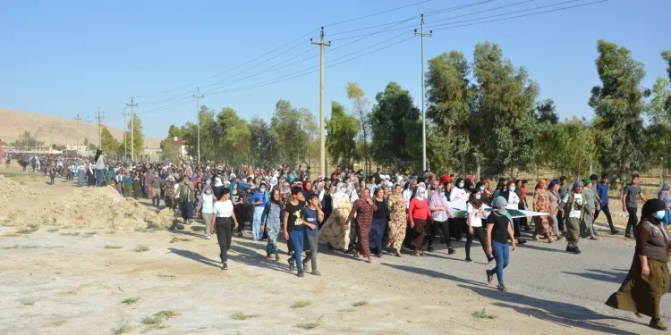 ​​​​​​​Şêniyên Mexmûrê li dijî êrişa dewleta Tirk a dagirker daketin qadan