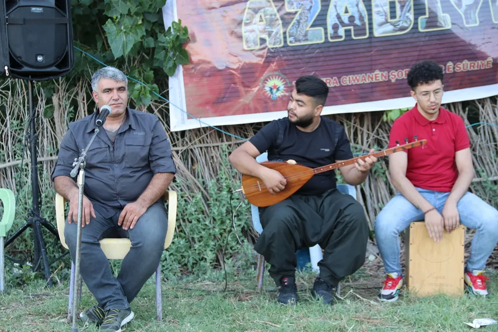Ji bo ciwanên şoreşger kampeke perwerdeyê hate vekirin