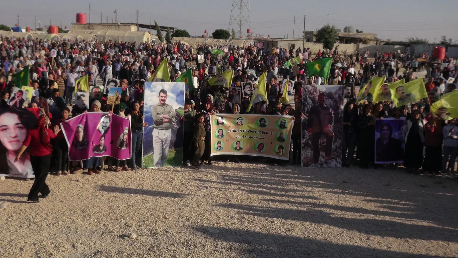 Şehîdên komkujiya Helincê li Şehbayê hatin bibîranîn