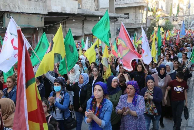 Şêniyên Helebê: Li dijî dagirkeriyê serî hildin û piştgiriya gerîla bikin