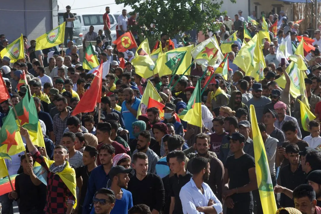 Rojava peyama xwe da: Em bi berxwedana gerîla re ne