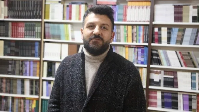 Dîroknas Ulagana: Divê ji malbata Barzanî re bê gotin ku gelê Kurd ji PDK'ê mezintir e