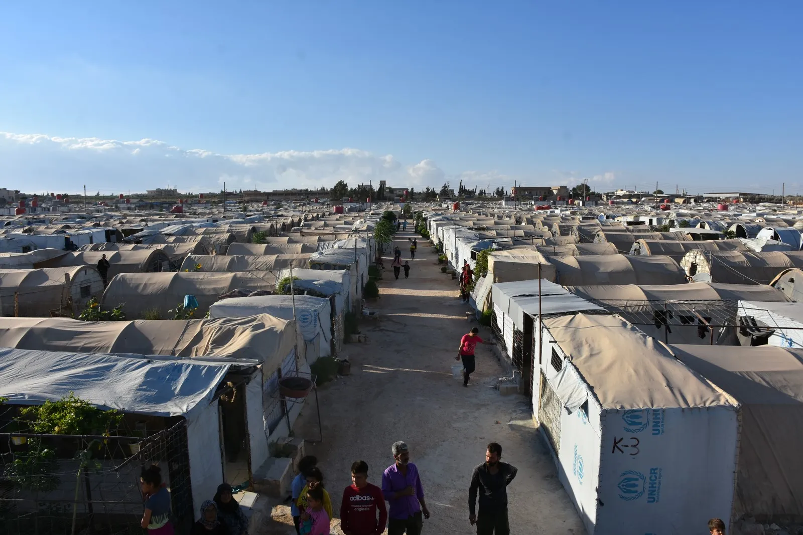 Koçberên Efrînê ji ber girtina dergehan bi kareseteke mirvoî re rû bi rû ne