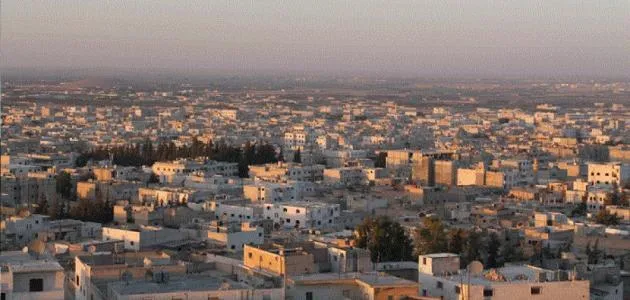Dewleta Tirk a dagirker gundewarên rojhilatê Babê topbaran dike