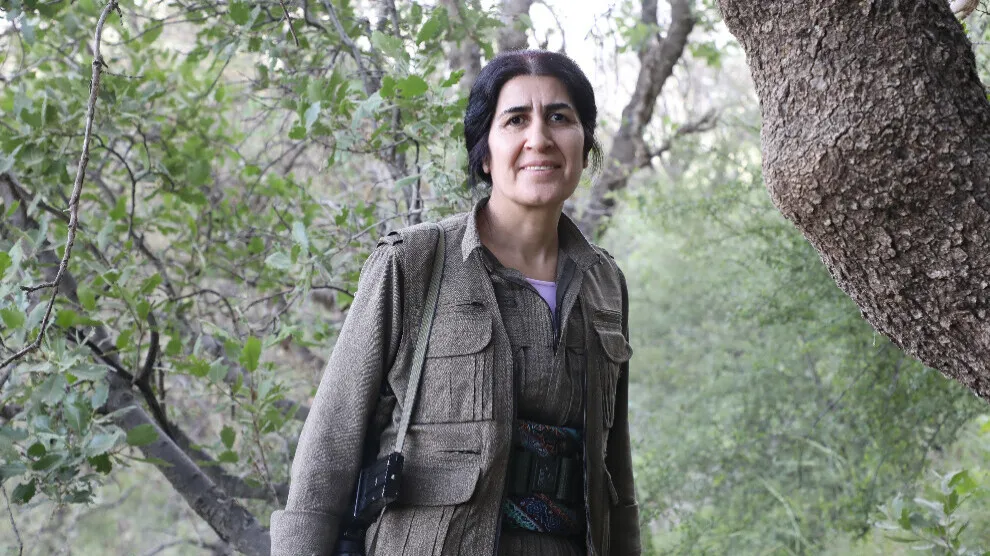 Batûfa Çekdar: Jina Kurd berxwedaneke dîrokî bi rêve dibe