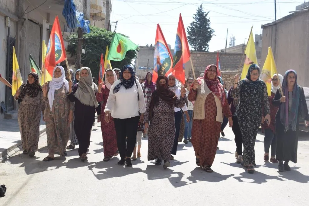 Şêniyên Firatê sersaxî ji malbata şehîd Ebû Feqîr re xwestin