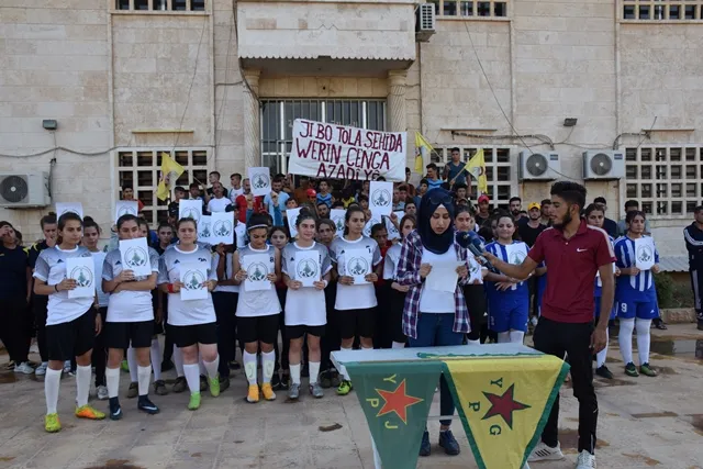 Ciwanan nerazîbûn nîşanî vekirina goristana Şehîdan a li Efrînê da