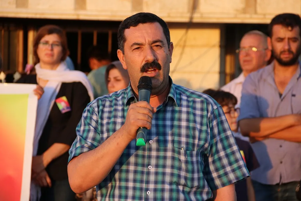 ​​​​​​​Şêniyên Dêrik 2 şehîd li Goristana Şehîd Xebat Dêrikê spartin axê