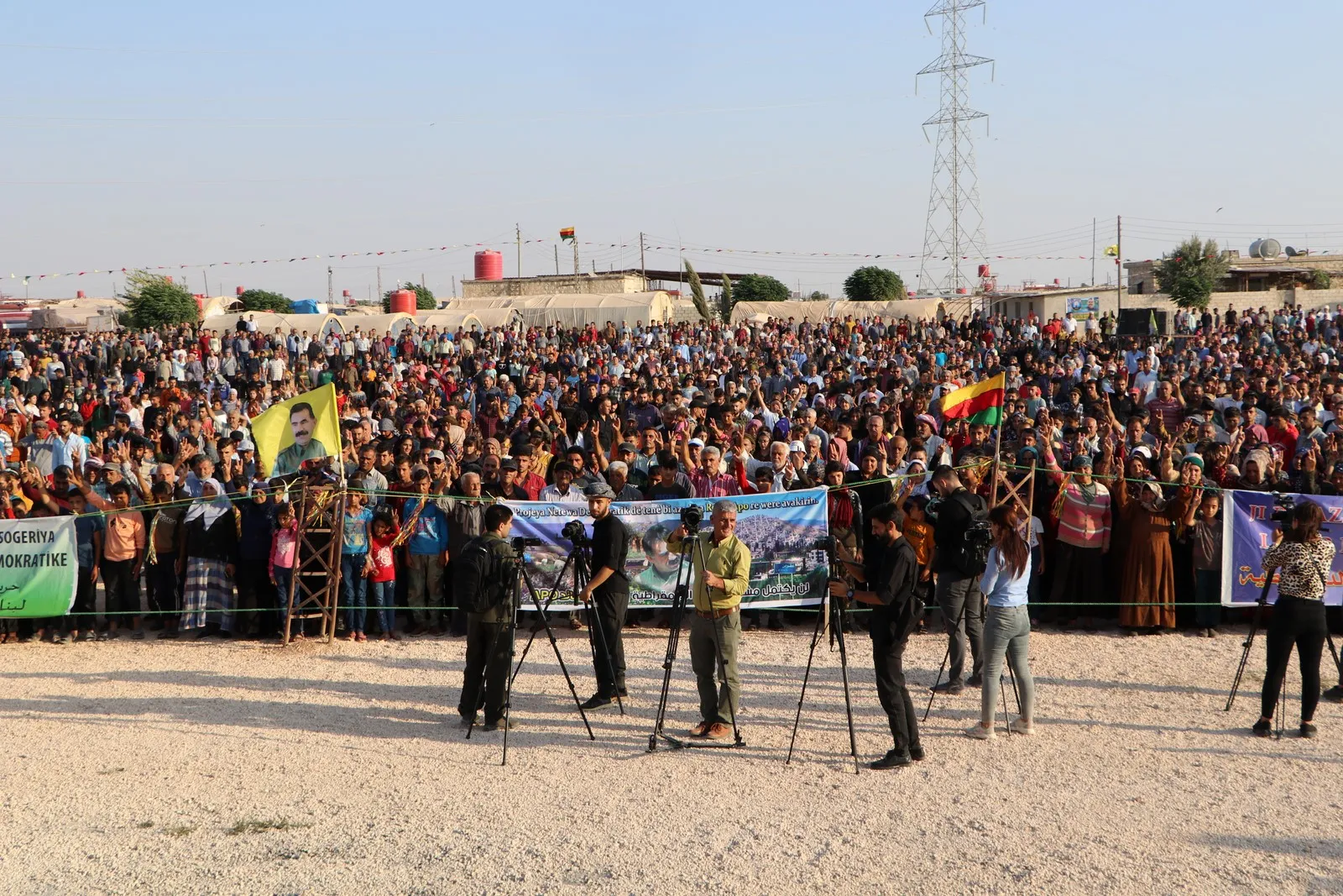 Şêniyên Efrînê salvegera şoreşê pîroz kir