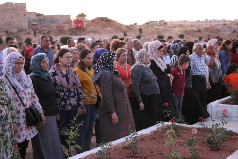 Bi wesîleya cejnê serdana goristanên şehîdan kirin