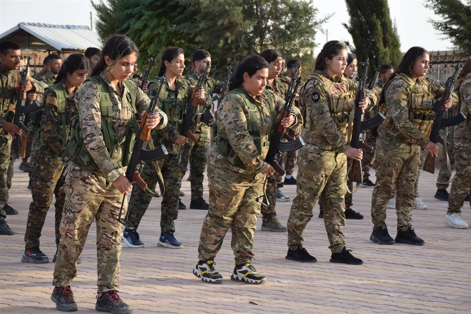 Gerîlayên şehîd Ekîn Rojava û Berwelat Mezlûm li Hesekê hatin bi bîranîn