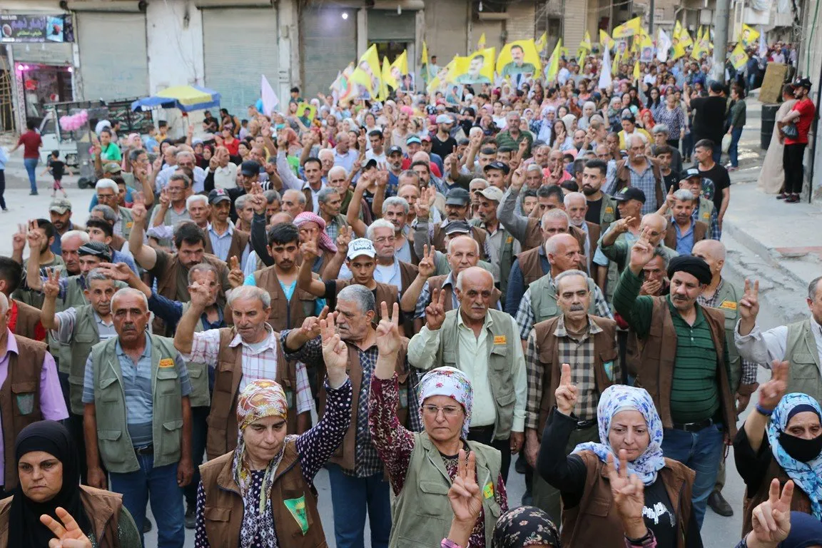  ‘Me li Rojava bi ruhê 15`ê Tebaxê dest pê kir, lewma şoreşa me bandoreke mezin çêkir’