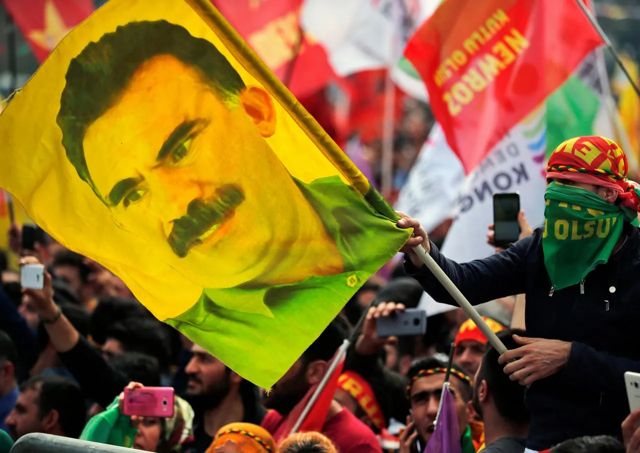​​​​​​​Parêzerên rêber Ocalan ji bo dîtina muwekîlê xwe car din serlêdan kirin