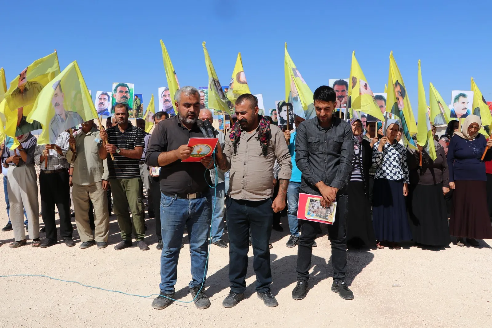 Malbatên girtiyan banga eşkerekirina çarenûsa zarokên wan ên girtî kirin