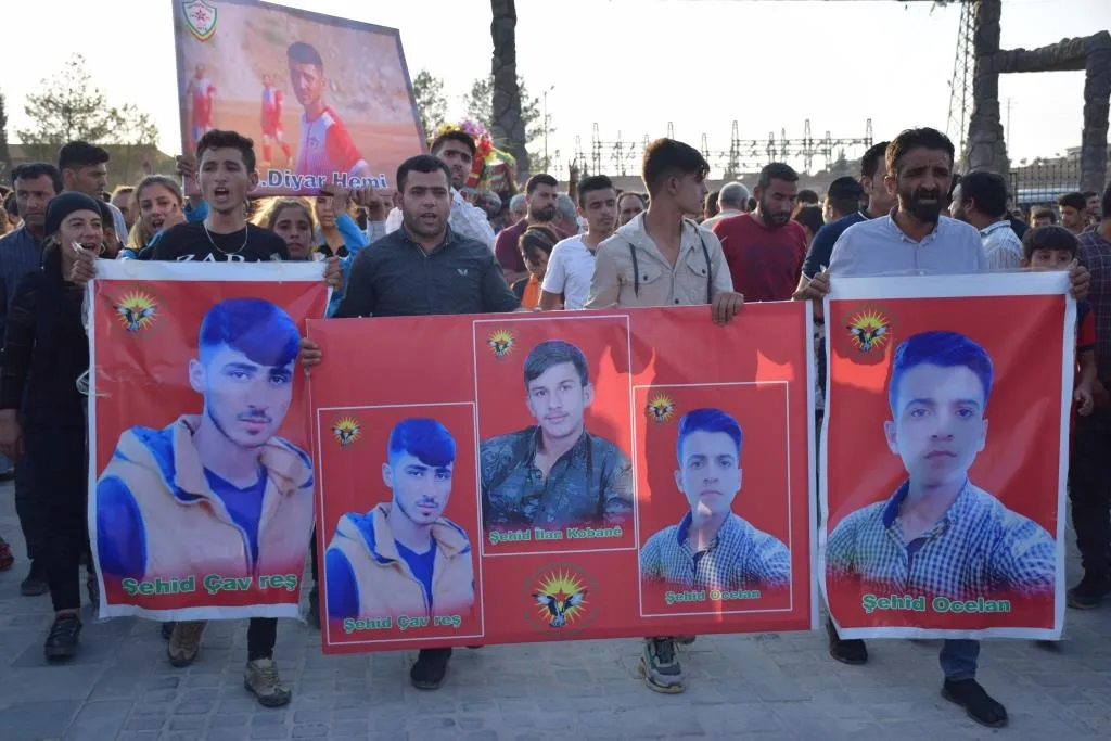 Şêniyên Kobanê 3 şehîd spart axê