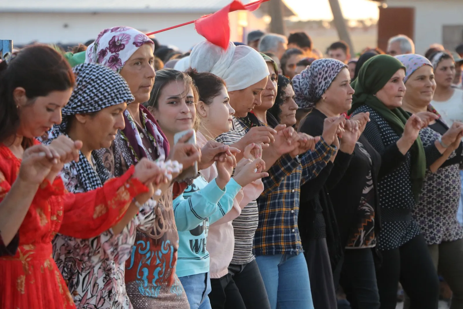 Efrîniyan 'Cejna Vejînê' pîroz kir