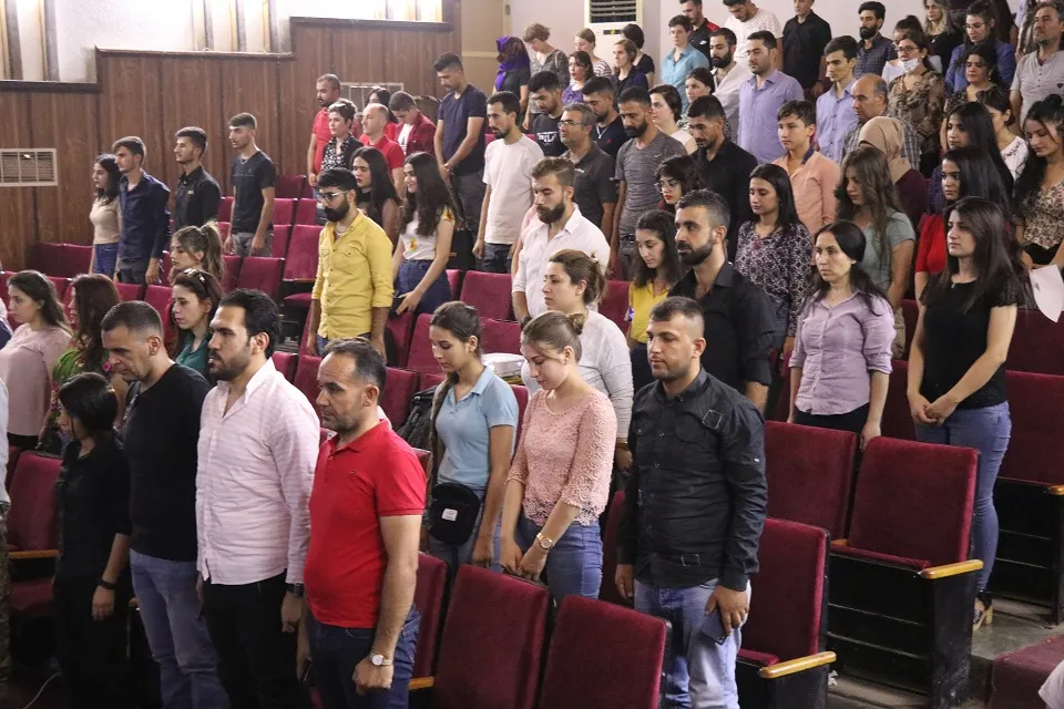 ​​​​​​​Pêşangeheke wêneyan û belgefîlmeke li ser Şengal û Serêkaniyê hatin pêşandan