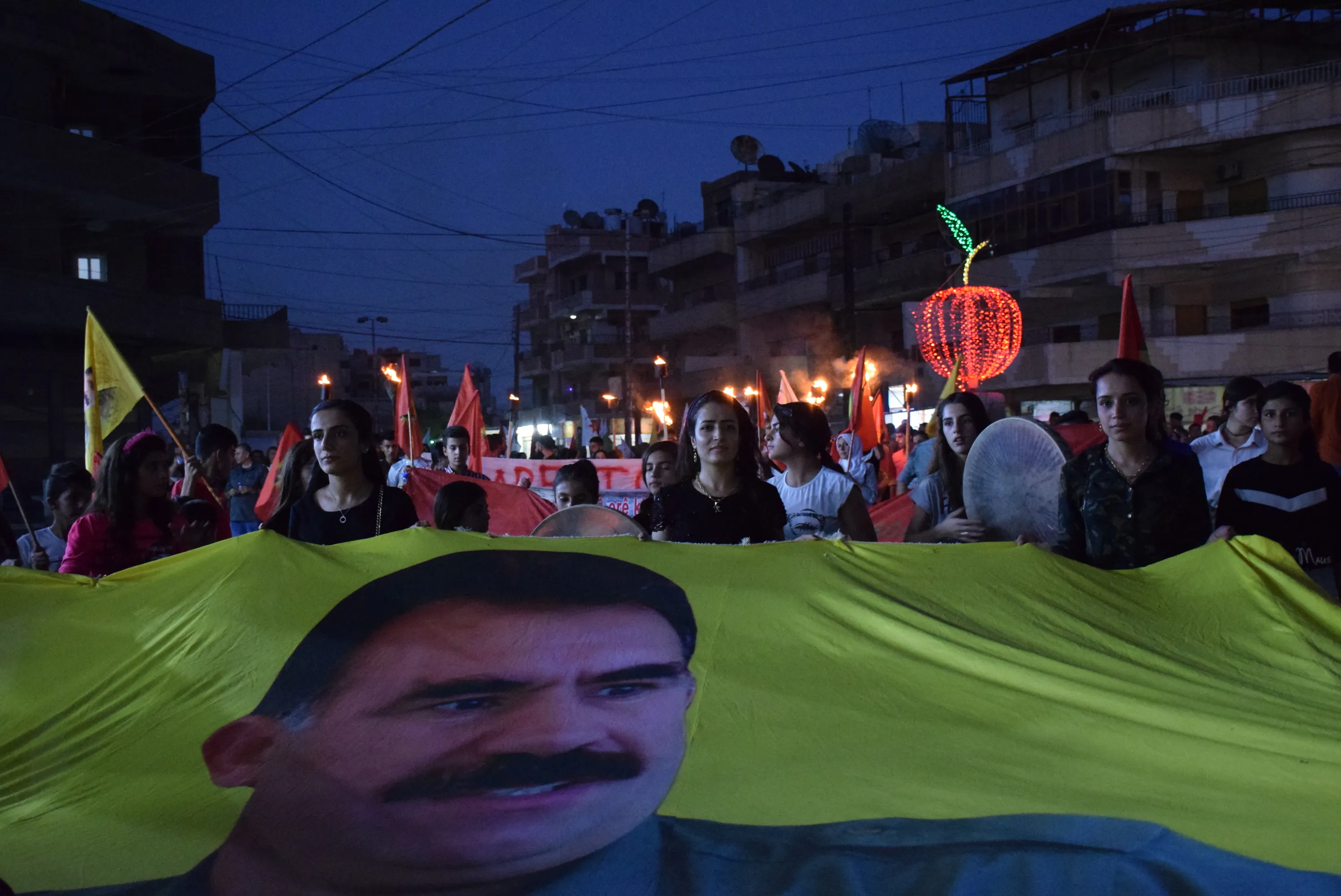 Ciwanên Şoreşger banga xurtkirina têkoşînê li hemberî êrişên dagirkeriyê kir