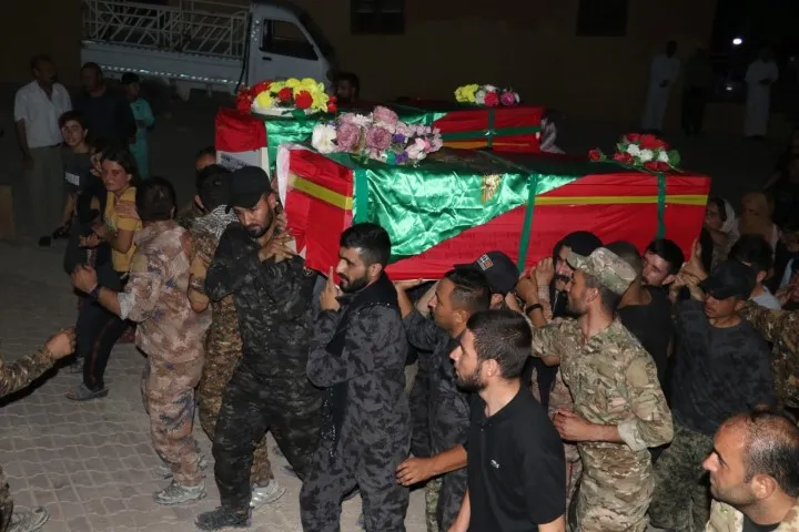 ​​​​​​​Cenazeyê fermandar û şervanê YBŞ'ê bi merasîmekê hatin veşartin