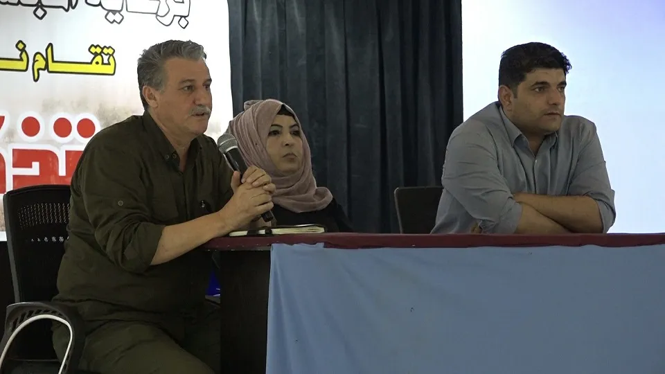 Meclisa Rêveber a Tebqa ji bo bîranûna şehîdên komkujiya Şengalê panelek li dar xist