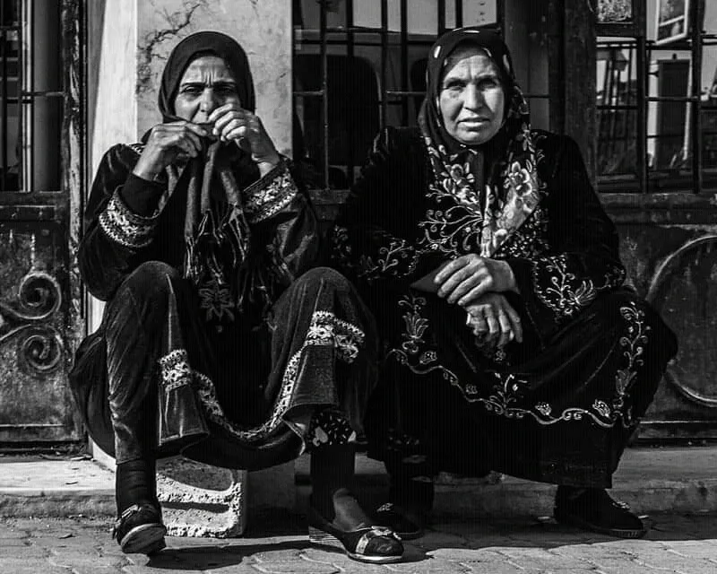 Li gel aboriya binketî û gendeliyê gelo çarenûsa gelê Sûriyê çi ye?