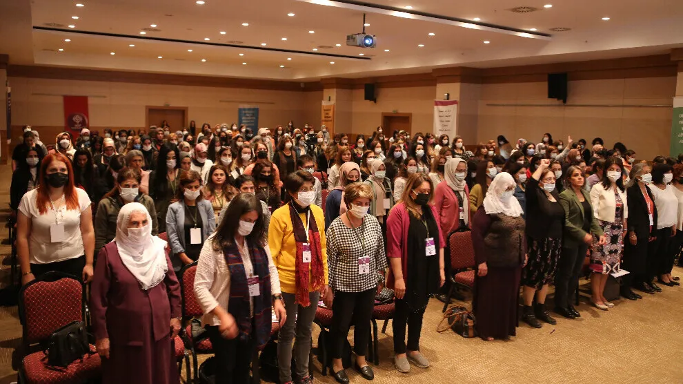Desteya Jinan a Rêveberiyên Xwecih ên HDP’ê: Avakirin dê bi pêşengiya jinan pêk bê