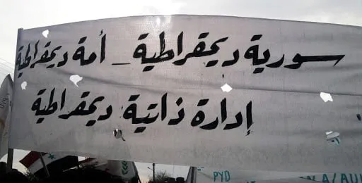 Rêveberiya Xweser dergeha çareserkirina aloziya Sûriyê û herêmê ye