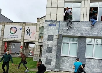 Li Rûsyayê di êrişa çekdarî de herî kêm 5 kes mirin