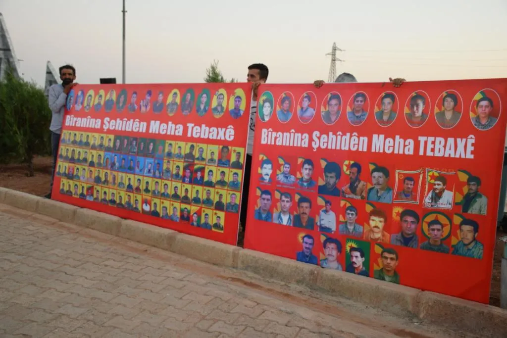 Şêniyên Kobanê şehîdên meha Tebaxê bi bîr anîn