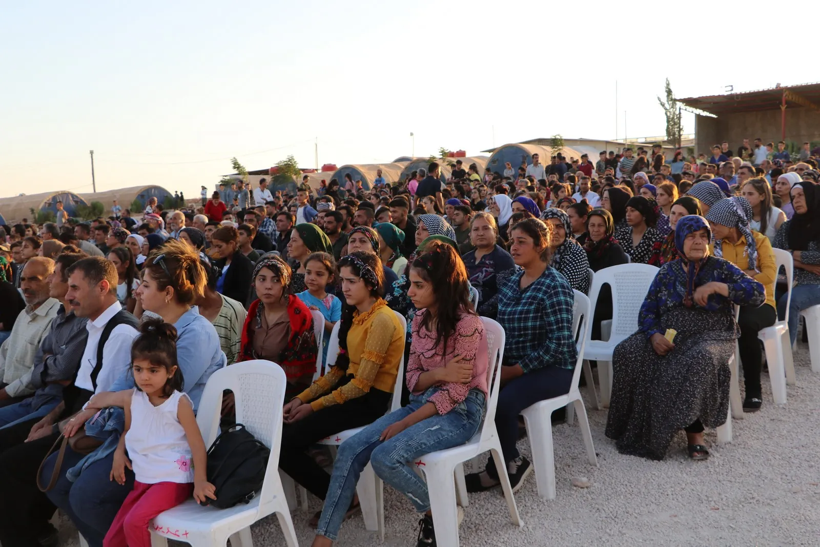 Koma duyemîn a beşdarî Mîhrîcana Hawar bûye stranên xwe pêşkêş kirin