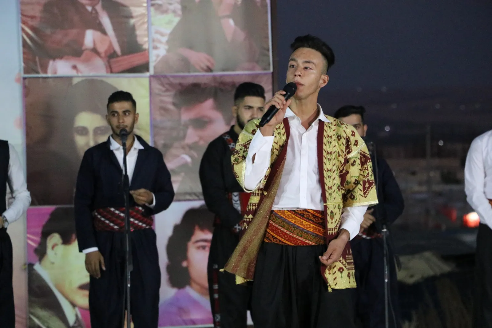 Koma duyemîn a beşdarî Mîhrîcana Hawar bûye stranên xwe pêşkêş kirin