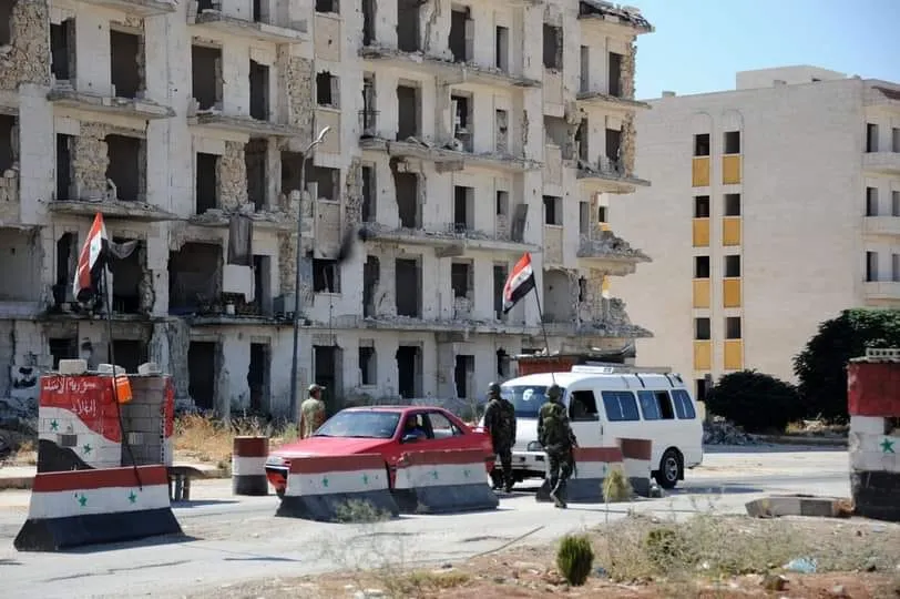 Hêzên hikumeta Şamê 12 welatiyên Şêxmeqsûd û Eşrefiyê li ser bendên kontrolê girtin