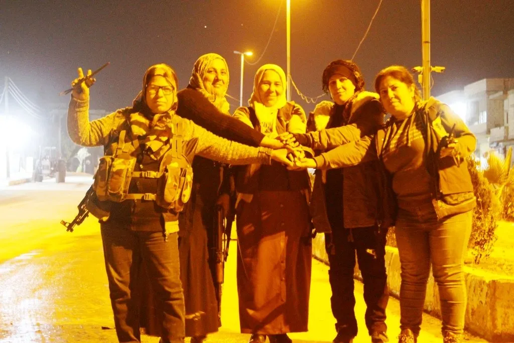 ​​​​​​​Jinên kobanî: Di parastina herêmên me de divê em xwe nespêrin tu kesî