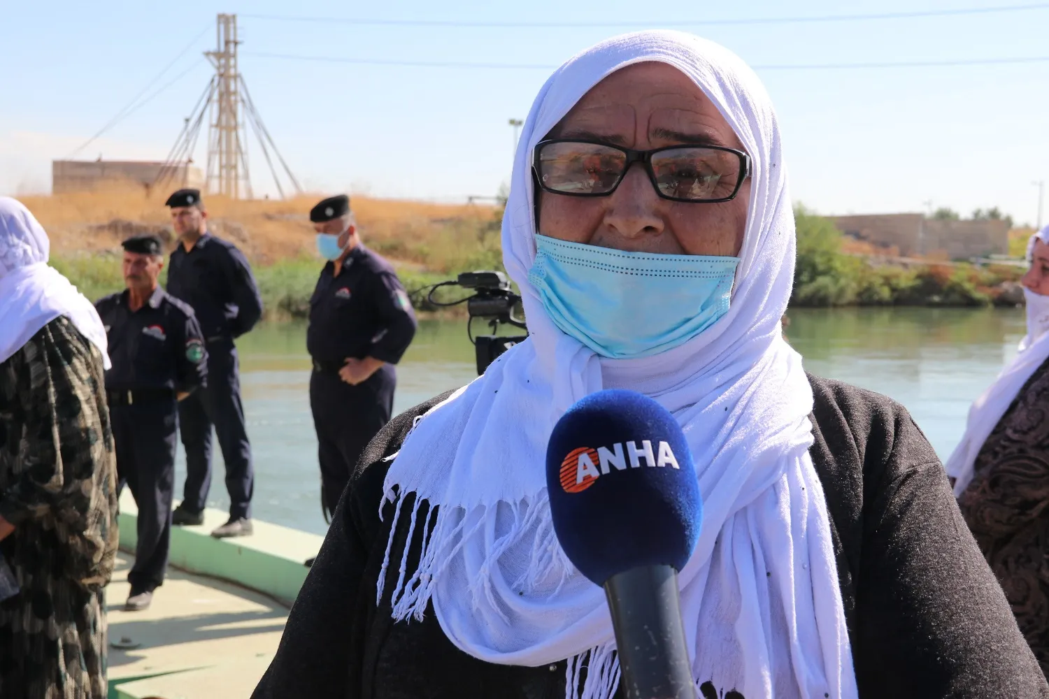 Dayîkên Aştiyê: Heta cenazeyan radestî me nekin, çalakiya me ranaweste