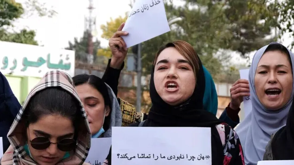 Jinên Efganistanê li Kabulê xwepêşandan kir