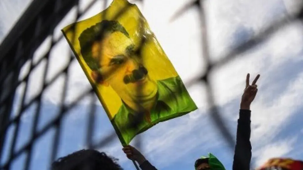 Parêzerên rêber Ocalan ji bo hevdîtinê serlêdan kir