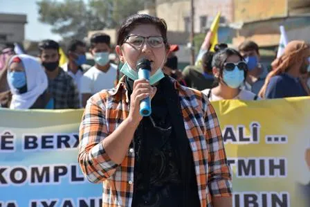 Bi hezaran şêniyên Qamişlo banga azadiya fîzîkî ya rêber Ocalan kir