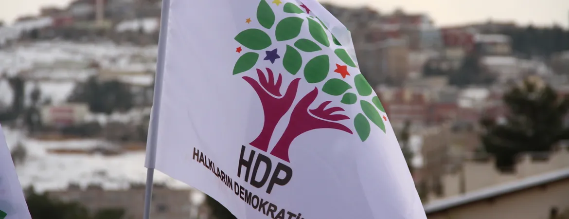 Nûnertiya HDP'ê ya Hewlêrê: Siyaseta AKP-MHP’ê berdêlên giran li gelên herêmê ferz kirin-HATE NÛKİRİN